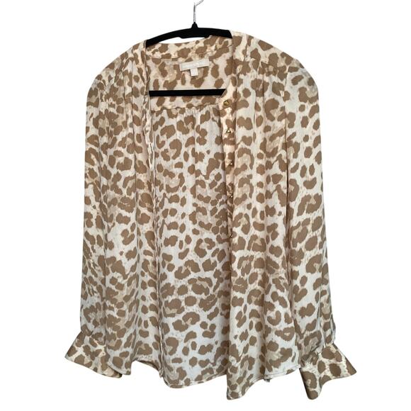 Banana Republic - Cheetah Print Blouse - Size 2 - Picture 2 of 13